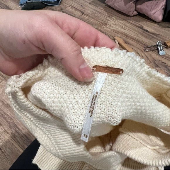 Free People Cropped Denson Cable Sweater Vest - Picture 7 of 12